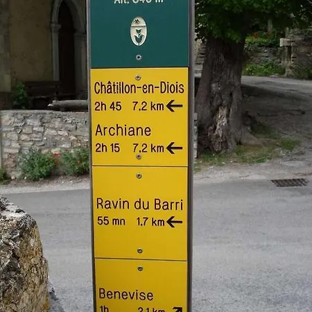 Le Sareymond 3* Menée