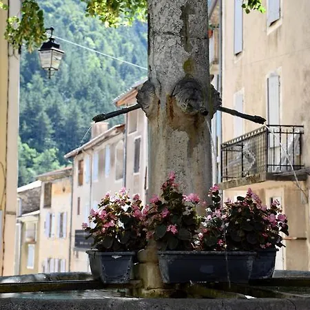 Le Sareymond Menée